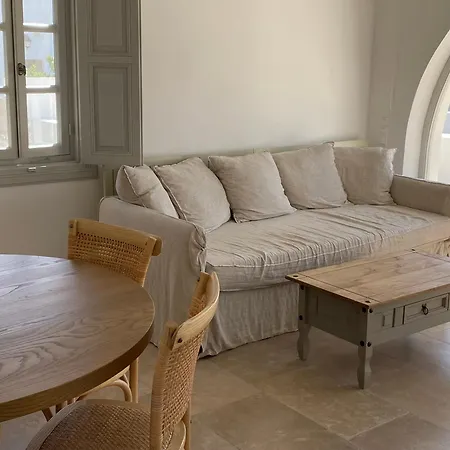 Palmosa Villa